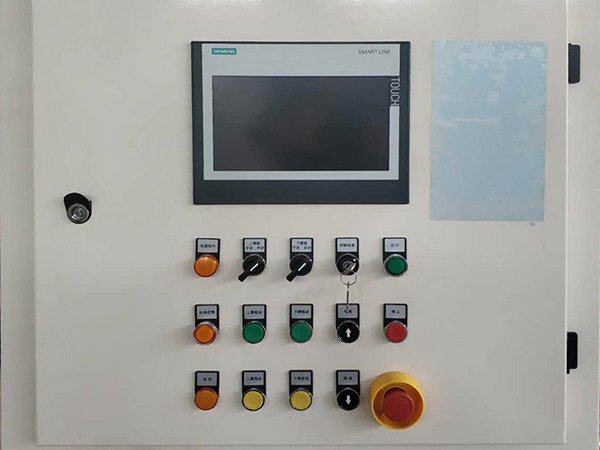 干法鋰電池專(zhuān)用分切機(jī)