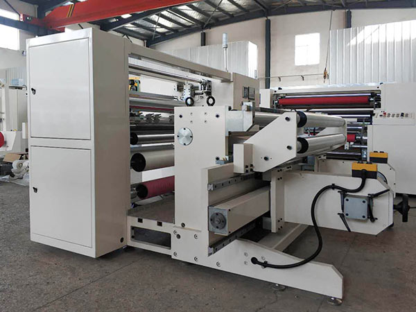 干法鋰電池專(zhuān)用分切機(jī)