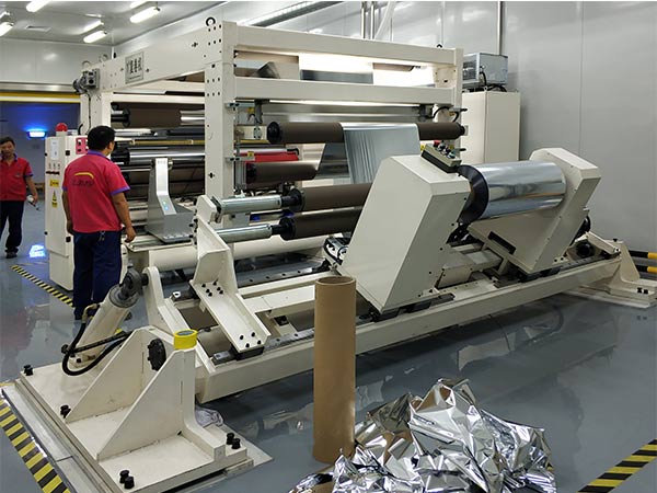 噴鋁或氧化鋁專用分切機(jī)