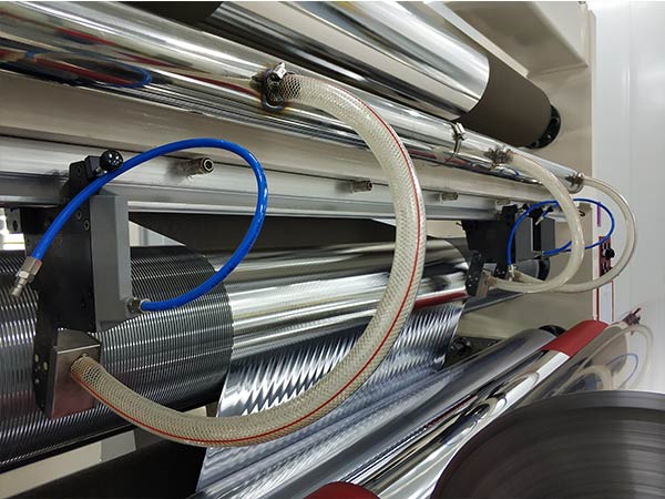 噴鋁或氧化鋁專用分切機(jī)