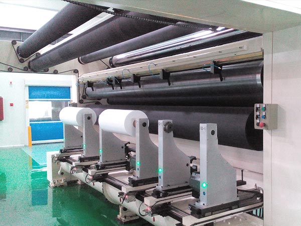 濕法鋰電池專用分切機(jī)