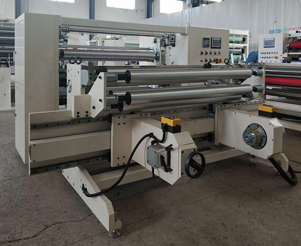 干法鋰電池專(zhuān)用分切機(jī)